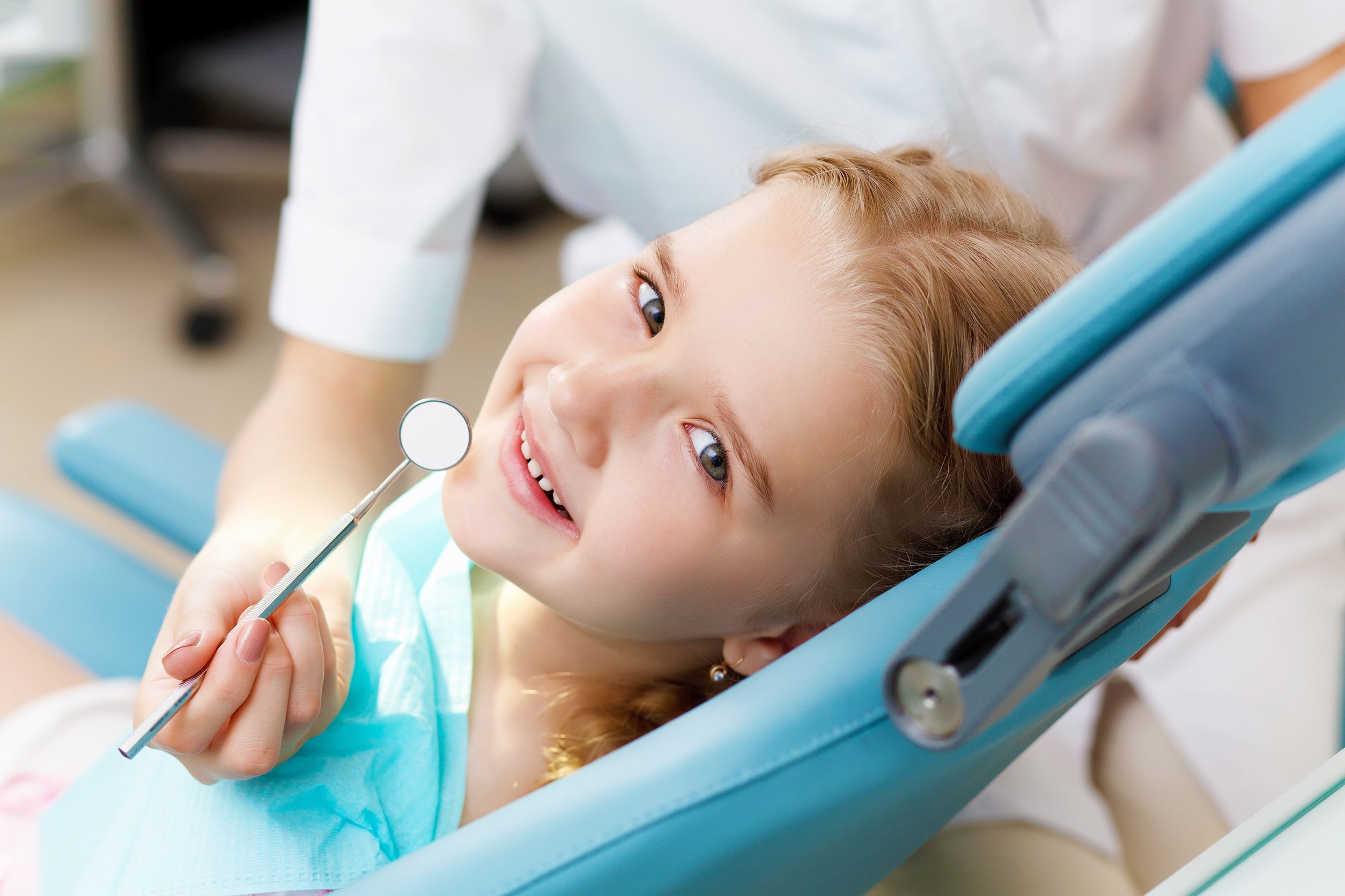 What Are the Benefits of Seeing an Emergency Dentist in Burbank?